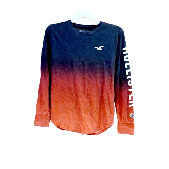 Hollister size small long sleeve - Picture 7 of 7